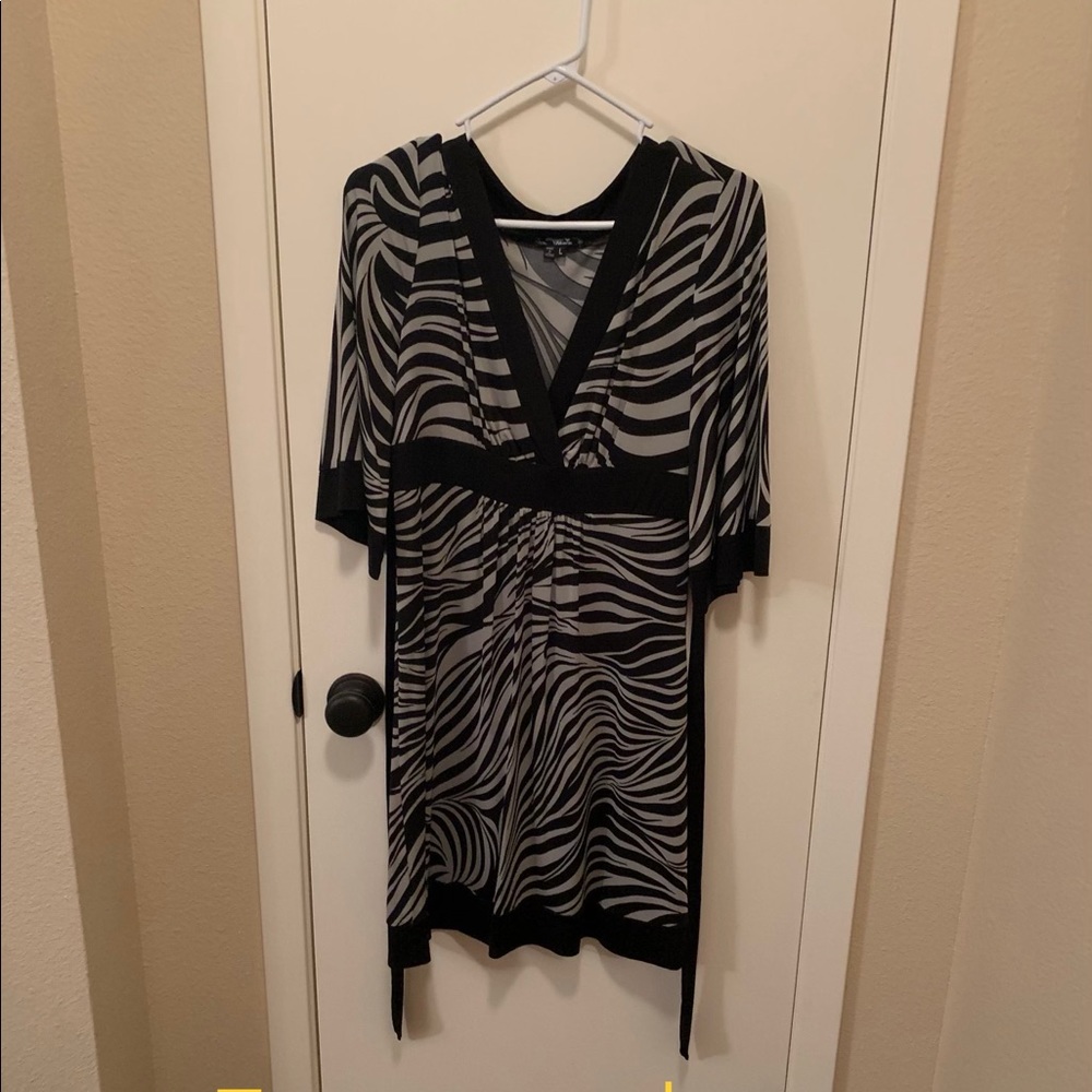 mid sleeve dress